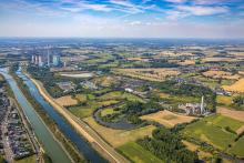 Luftbild, MVA Müllverbrennungsanlage Hamm Eigentümer-GmbH Entsorgungs-unternehmen, Kläranlage Hamm-West, RWE Generation SE Kraftwerk Gersteinwerk, Fluss Lippe und Lippeschleife, Datteln-Hamm-Kanal, Bockum-Hövel, Hamm, Ruhrgebiet, Nordrhein-Westfalen, Deutschland